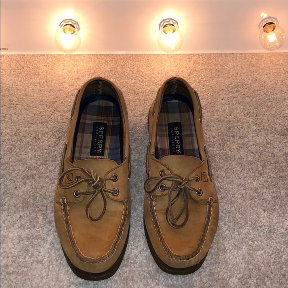Classic Sperry 8.5